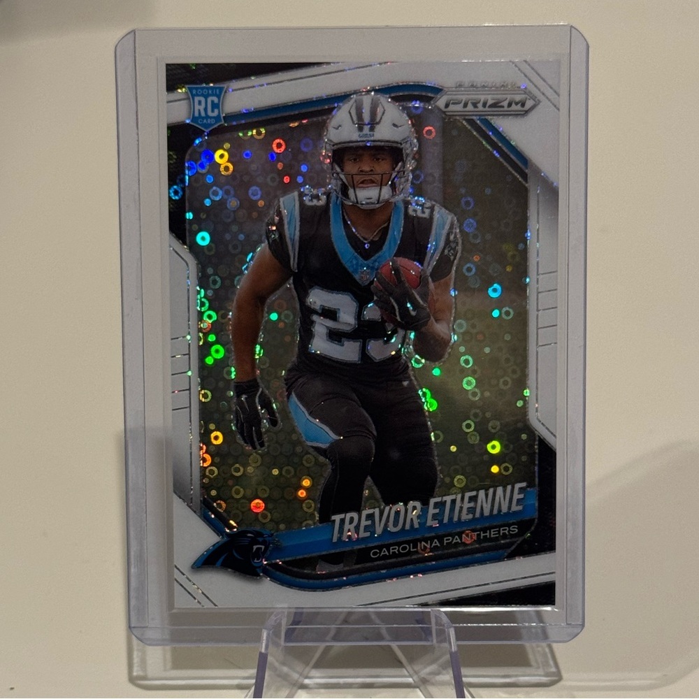 🔥 2025 Trevor Etienne Panini Prizm White Disco Prizm Rookie card. Carolina